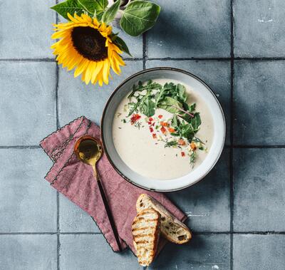 Австрийский картофельный крем-суп с руколой и мангольдом